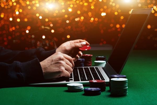 pokerqq